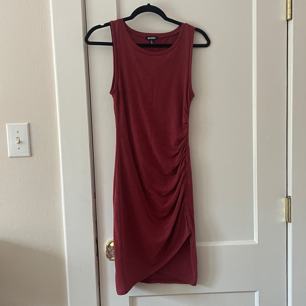 Tildon Burgundy Sleeveless Dress